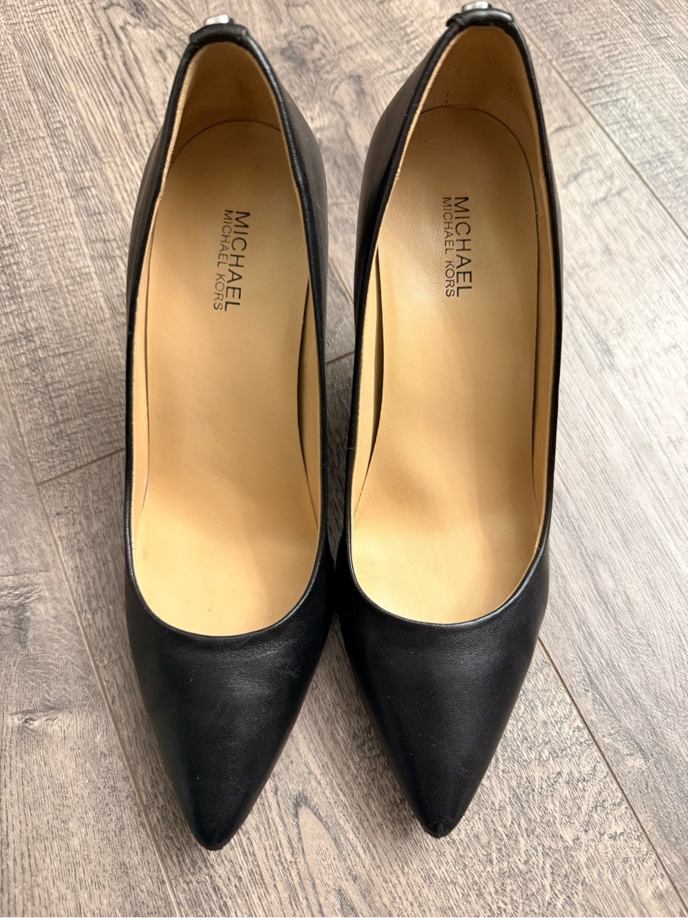 MICHAEL Michael Kors Black Pointed-Toe Leather Pumps
